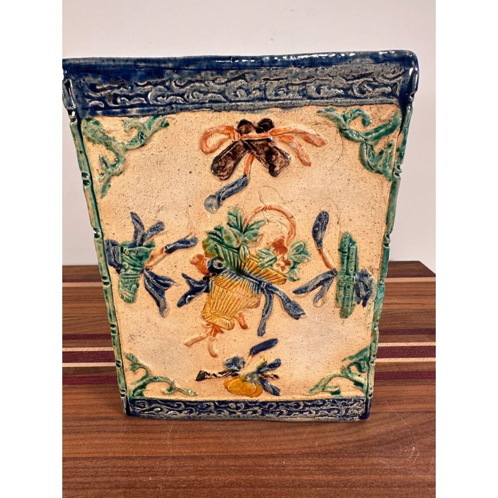Antique Chinese Han/Tang-style Sancai glazed stoneware planter, also kown as a j